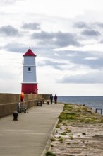 Berwick Pier and Lighthouse, Berwick-upon-Tweed, England, UK