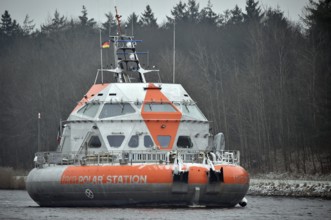 Research vessel, TARA POLAR STATION research station sails in the Kiel Canal, NOK, Kiel Canal, Kiel