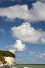 View of chalk cliffs in Jasmund National Park on Rügen, Sassnitz, Rügen, Mecklenburg-Western