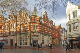 Historic Lloyds Bank Victorian Gothic-style building, Broad Street, Reading, Berkshire, England, UK