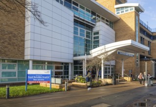 Main entrance of Royal Berkshire hospital building, Reading, Berkshire, England, UK