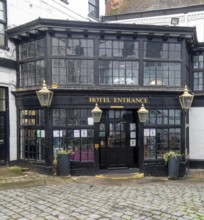 Historic doorway entrance The George Hotel, King Street, town centre of Reading, Berkshire,