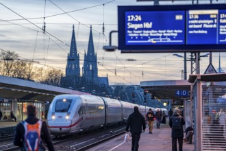 ICE long-distance train at Cologne-Messe/Deutz station, 2nd largest station in Cologne, transfer