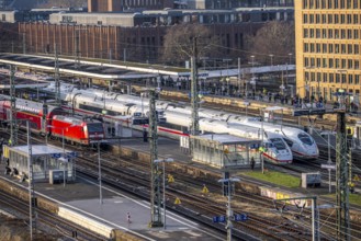 Cologne-Messe/Deutz station, 2nd largest train station in Cologne, transfer station between
