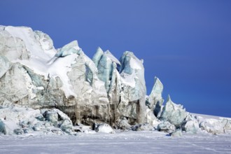 Heuglinbreen, retreating tributary glacier to Hayesbreen at Mohnbukta, bay at western shore of