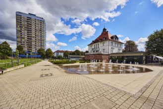 Villa Schmidt restaurant, park, fountain, hedge, lawn, paths, residential buildings, residential