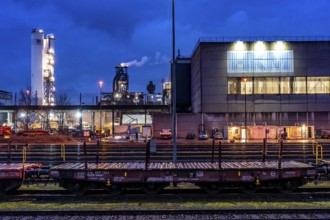 Hüttenwerke Krupp-Mannesmann, HKM in Duisburg, blast furnace A, marshalling yard, with freight