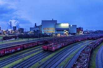 Hüttenwerke Krupp-Mannesmann, HKM in Duisburg, houses of the blast steel plant, coking plant,