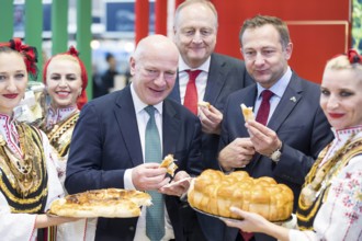 Kai Wegner (Governing Mayor of Berlin), Joachim Rukwied (President of the German Farmers'
