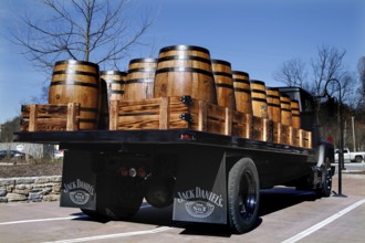Truck with wooden barrels outside Jack Daniel's Distillery, Lynchburg, Tennessee, USA