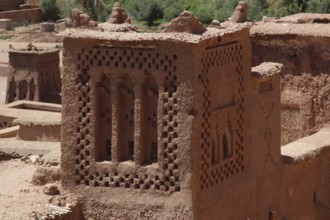 Detail of an artfully decorated clay building in Ait Benhaddou, Ait Benhaddou, Morocco