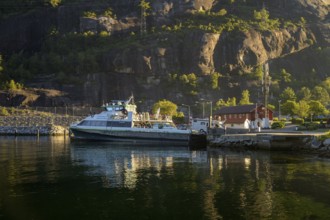 Kulumbus ferry from Lysebotn to Stavanger is located in Lysebotn harbour in front of rocky