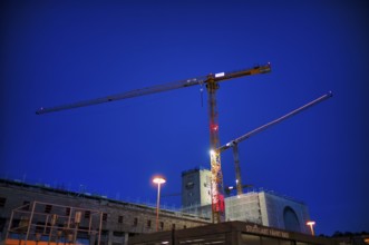 Night view, Alter Bahnhof Bonatzbau, station tower construction cranes, Züblin, construction site,