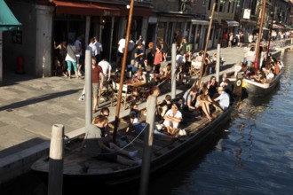 Bàcaria Al Timon, small pub, here you drink wine or spritz and eat the cicchetti Veneziani, tapas,