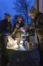 Symbolic picture blackout, extensive, prolonged power failure, in private surroundings, without