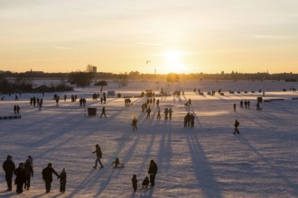 Sunset on Tempelhofer Feld in Berlin on 11.01.2026