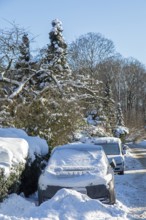 Snowy cars, winter, snow, Sieversen, Samtgemeinde Rosengarten, Lower Saxony, Germany