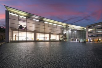 Neues Museum, State Museum of Art and Design in the evening, Luitpoldstr. 5, Nuremberg, Middle