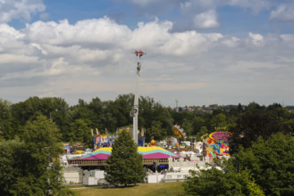 No limit carousel, fairground in Friedrichsau Ulm, folk festival, hustle and bustle, fair,