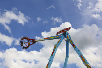 Fairground in Ulm Friedrichsau, folk festival, hustle and bustle, amusement park, amusement