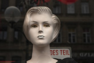 Head of a vintage mannequin from the 1950s, Bavaria, Germany