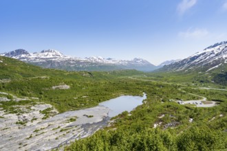 View of the wide valley of the Tsina River with mountains, Worthington Glacier Lagoon, Worthington