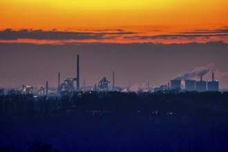 Die Hüttenwerk Krupp-Mannesmann, HKM, blast furnaces, coking plant and cooling towers gas power