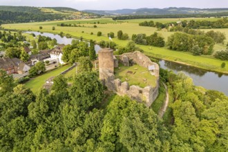 Ruins of Polle Castle on the Weser seen from above, Samtgemeinde Bodenwerder-Polle, Lower Saxony,