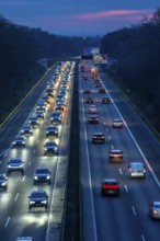 Evening traffic on the A52 motorway, between Düsseldorf and Essen, in front of the Breitscheid