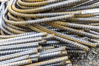 Reinforcing steel for the reinforced concrete foundation of a wind turbine, a mesh of rebar and