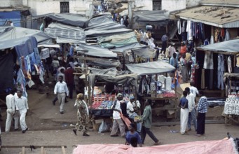 People, market, marketplace, Lilongwe, Malawi, Africa, June 2000, vintage, retro, old, historic
