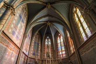 Interior view, Gothic Church of St. Peter and Paul, Saints-Pierre-et-Paul, Wissembourg,