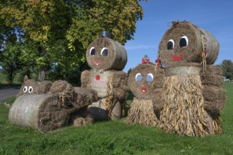 Straw figures for the 25th Thanksgiving on September 13, 2025 in Wedendorf, Mecklenburg-Western