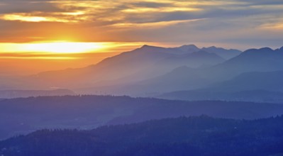 View of the Jura foothills from the Gisliflue, in the light of the setting sun, Talheim, Canton,