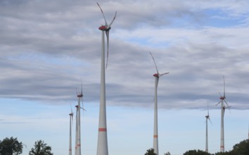 Wind turbines on the B4, Rehna, Mecklenburg-Western Pomerania