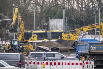 Large construction site in the city center of Essen, the large intersection of Hollesstraße and