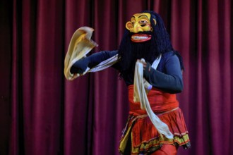 Kandi Lake Club Cultural Dance Show, Kandy, Sri Lanka