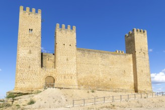 Historic walls and towers of Castillo de Sádaba, Sadaba castle, Zaragoza province, Aragon, Spain