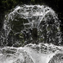 Water bell fountain in the spa garden, detail, Bad Homburg vor der Höhe, Hesse, Germany