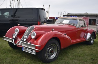 The very rare luxury sports car, vintage car, sports car, SCEPTRE 6.6S, at a classic car meeting in