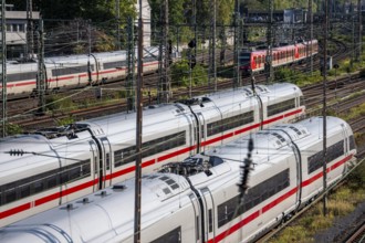 ICE trains on the railway line, north of Düsseldorf main station, North Rhine-Westphalia, Germany