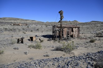 Ruinen der ehemaligen Diamantenstadt Pomona in der Wüste, Diamentensperrgebiet, bei Lüderitz,
