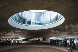 Rolex Learning Centre, SANAA architects, École polytechnique fédérale de Lausanne, EPFL, Lausanne,