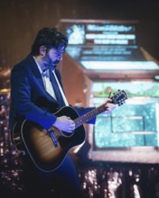 Ben Schneider, singer of Lord Huron live at the Tempodrom Berlin on 08.09.2025