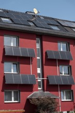 Residential building with photovoltaic modules on the façade and roof, North Rhine-Westphalia,