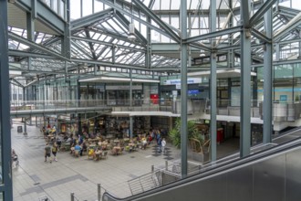 Shopping mall Die Luminaden, in the city centre of Leverkusen, older shopping centre from 1972,