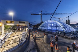 First entrance portal at the new Stuttgart main station completed. One of four so-called lattice