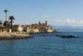 Picturesque town by the sea, Antibes, Provence Alpes Côte d'Azur, South of France, France