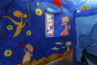 Art installation, artist Xavier, Musée Picasso, Antibes, Provence Alpes Côte d'Azur, South of