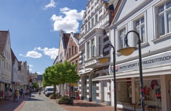 Buildings and shops in Grosse Straße, a pedestrianised street in the old town of Verden. Verden,